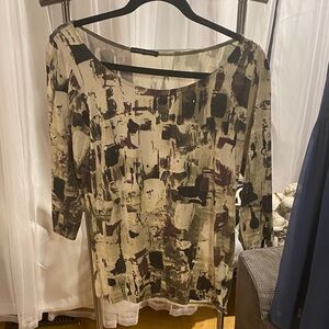 SARAH PACINI GRAPHIC TOP – 3/4 SLEEVE